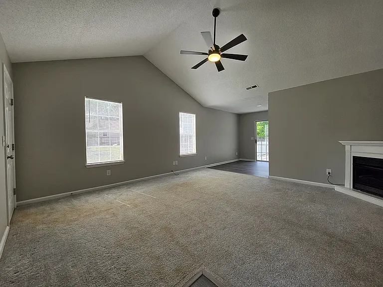 3 Lawrence Ward Ct — Photo 4