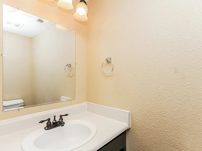 720 Treyburn Lakes Way — Photo 10