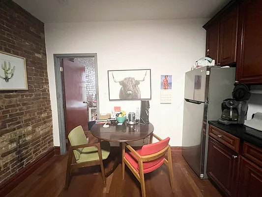 Rented by Bond New York | media 12