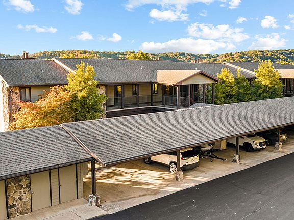 5th image of 348 Sunset Cove Unit 421