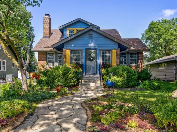 1713 Beaver Ave, Des Moines, IA 50310