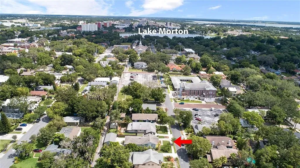 3 bed, 1364 sqft, $2,500 — Photo 3