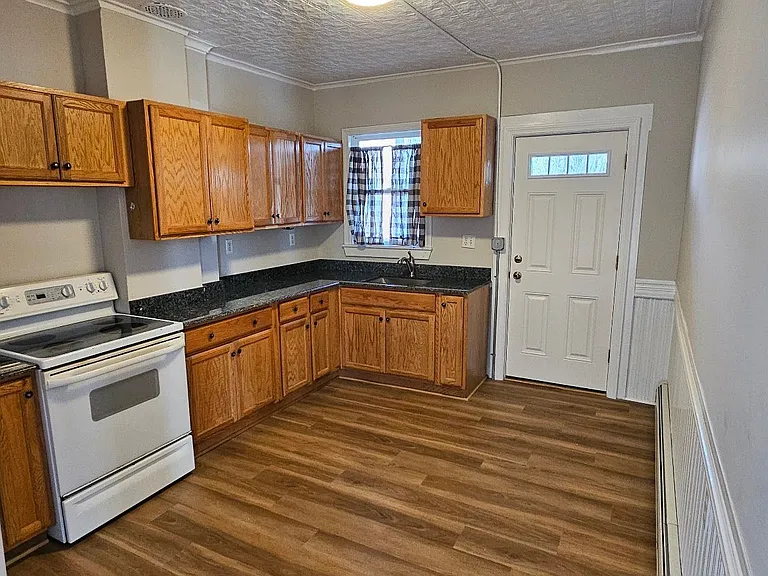 45 Bridge St #1 — Photo 1