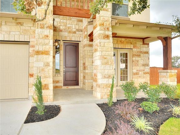 3rd image of 221 Hedgerow Ln