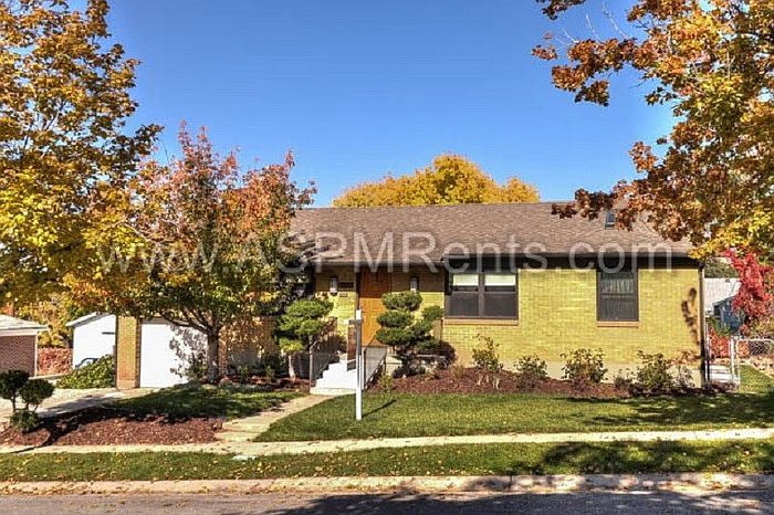 1st image of 2549 E Commonwealth Ave