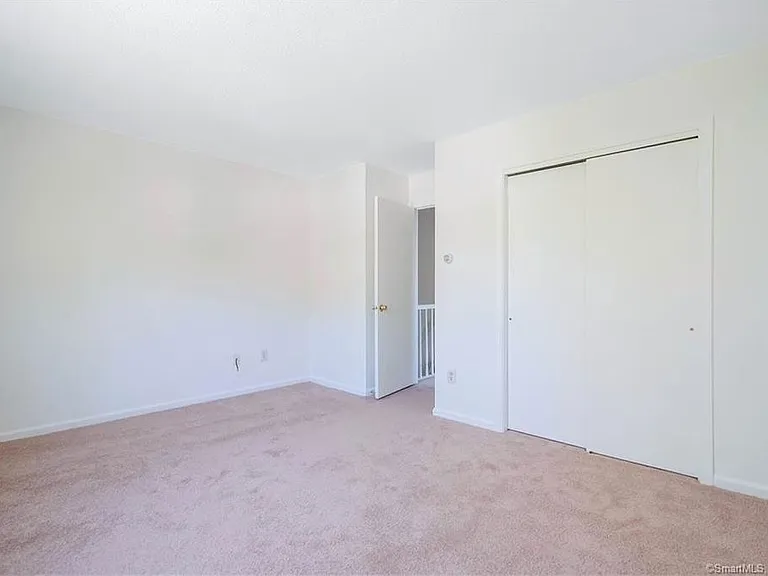 24 Chalmers St #24 — Photo 13