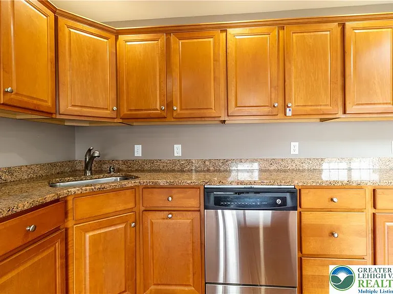4136 Coleman St — Photo 13