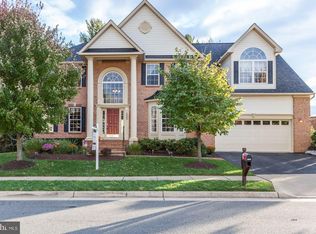 15402 Ewells Mill Way, Woodbridge, VA 22193