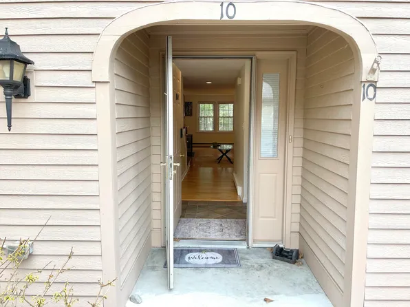 10 Dresden Court #10, Portland, ME 04103