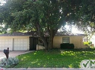 2725 Warren Ln, Fort Worth, TX 76112