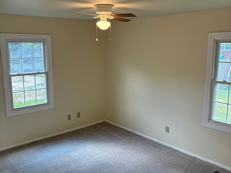 2804 Willowpark Dr — Photo 10