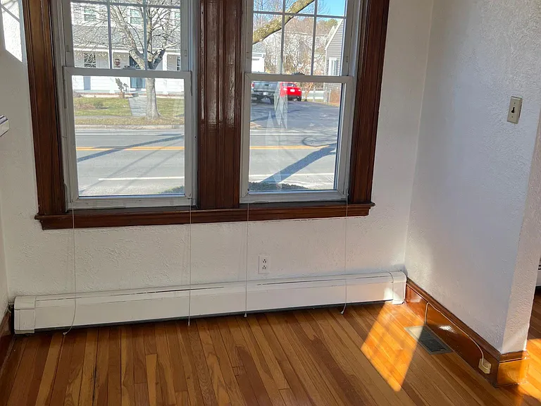 Lake St — Photo 31