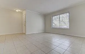 1 bed, 1.0 bath, 638 sqft, $975 — Photo 2