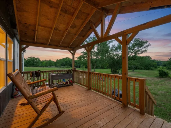 1932 County Road 222, Gainesville, TX 76240