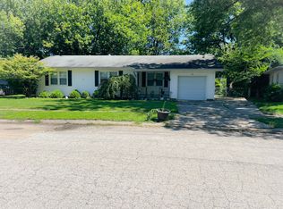 106 Conley Cir, Bloomington, IL 61701