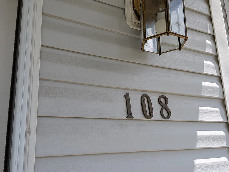108 Adlett Ln — Photo 7