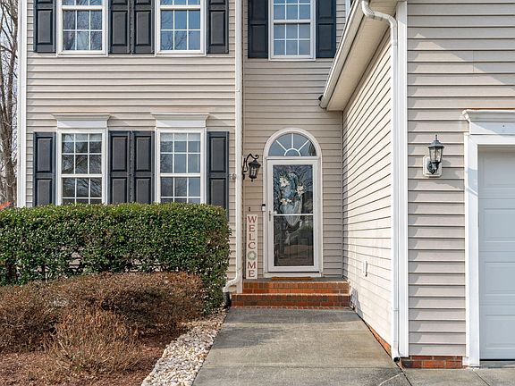 3rd image of 2501 Springfield Park Dr