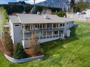 720 Loop Ave, Manson, WA 98831