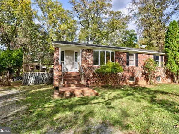 223 Dawn Ln, Harpers Ferry, WV 25425