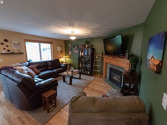 4th image of 3514 NE 163rd Ave