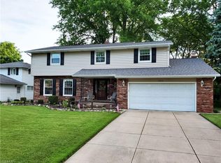 5253 Graham Dr, Lyndhurst, OH