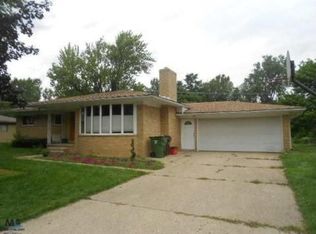 5653 Sandburn Ave, Shelby Township, MI