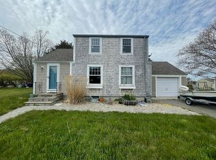 74 Raymond St, Fairhaven, MA 02719