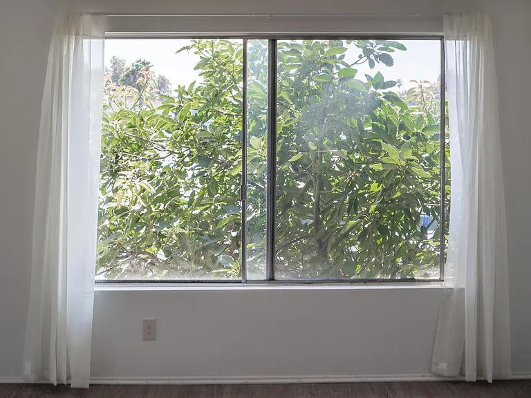 819 Ocean Park Blvd #4 — Photo 18