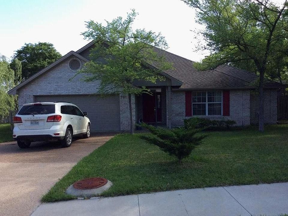 1st image of 701 Summerglen Dr