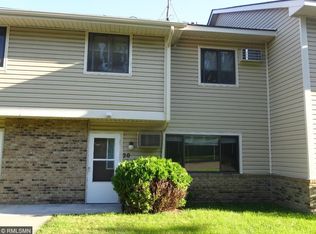 20 E 13th St, Waconia, MN 55387