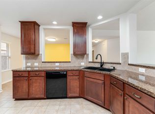 4700 Lake Line Ct, Alvin, TX 77511