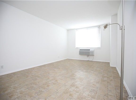 5th image of 11818 Union Tpke APT 8E