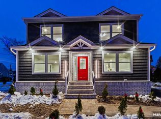 260 Washington Ave, Elmwood Park, NJ 07407