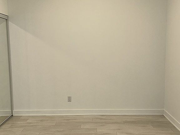 5th image of 169 Fort York Blvd #207