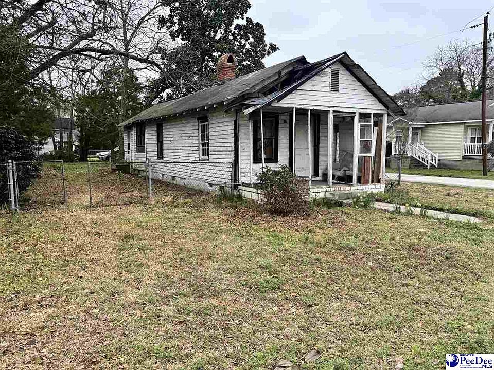 1st image of 200 Southern Pine St