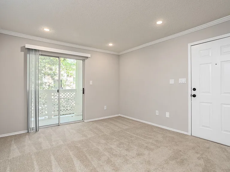 Dunwoody Ridge — Photo 21