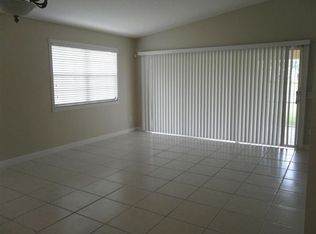 8083 Montserrat Pl, Wellington, FL 33414