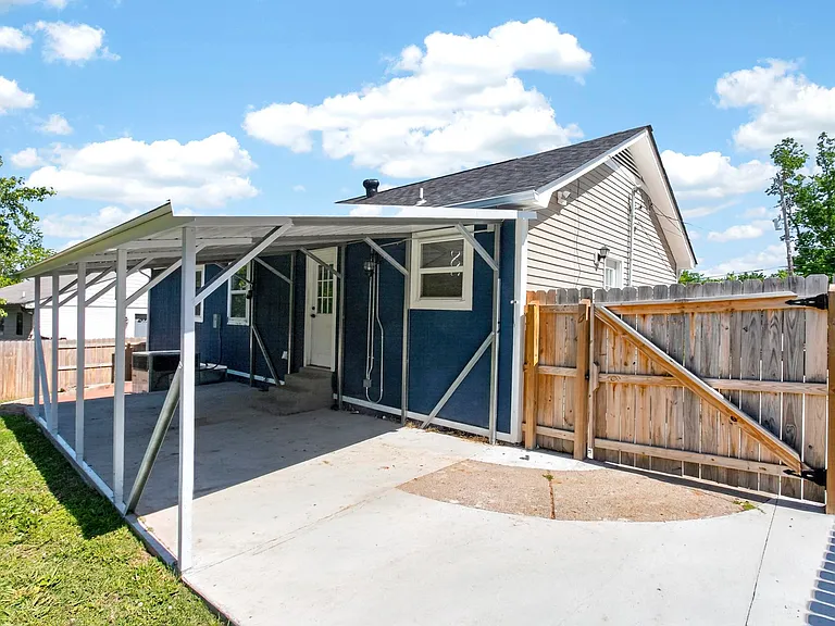 3153 Towne Village Rd — Photo 31