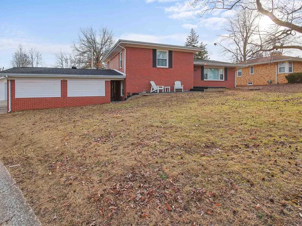 1601 Turnage Ln, Marion, IL 62959