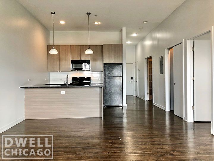 1st image of 2500 N Clybourn Ave APT 407