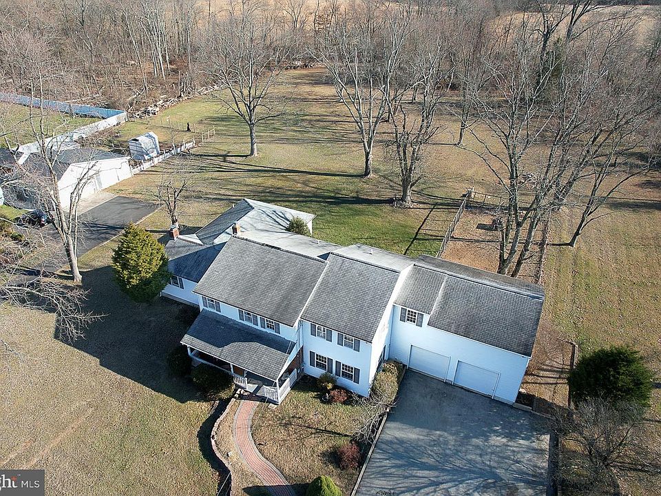 1st image of 112 Level Rd