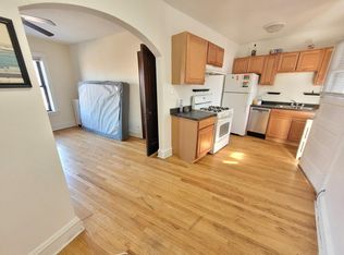 4342 N Clark St APT 2, Chicago, IL 60613