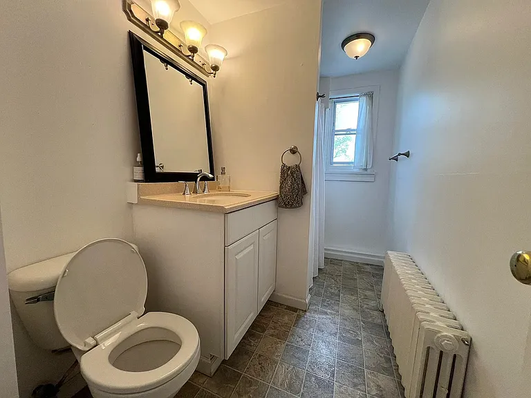 206 N Courtland St #B — Photo 6