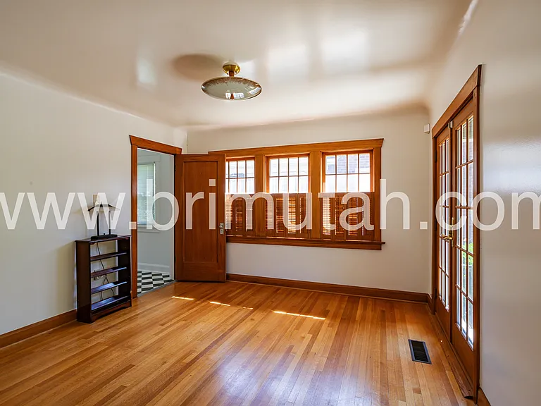 1655 E 900 S — Photo 11