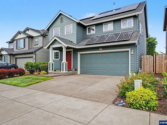 3rd image of 1227 SE Rivergreen Ave