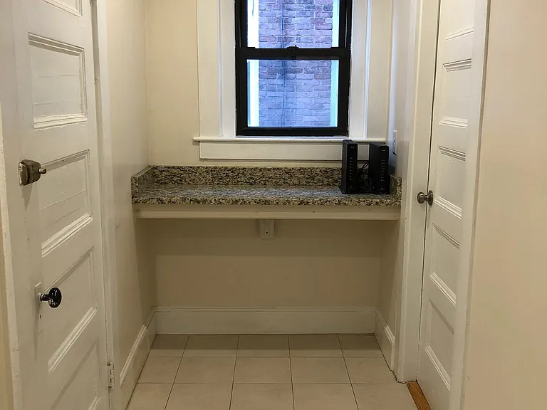 11 Upland Rd #4 — Photo 7