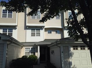 323 Highridge Ct, Peekskill, NY 10566