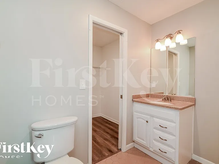 1257 Poinsettia Dr — Photo 14