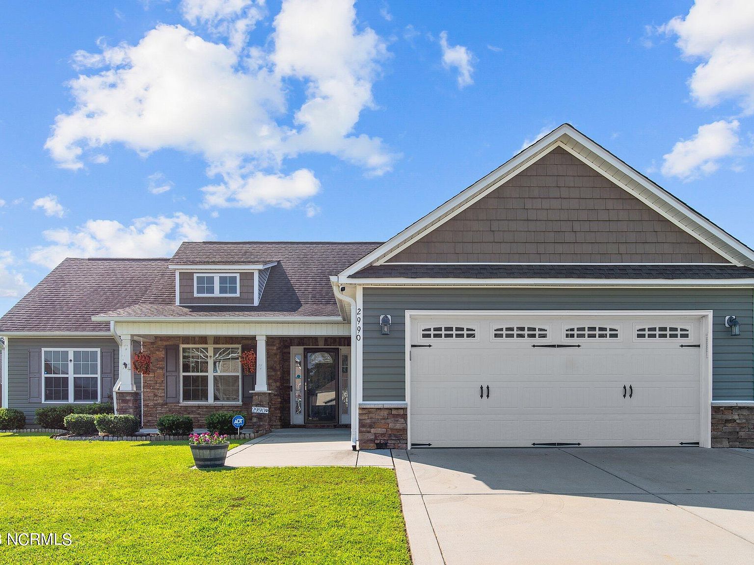 2990 Oakwood Drive, Winterville, NC 28590 Zillow