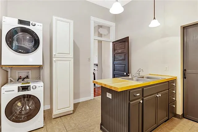 2758 Orleans Ave — Photo 12